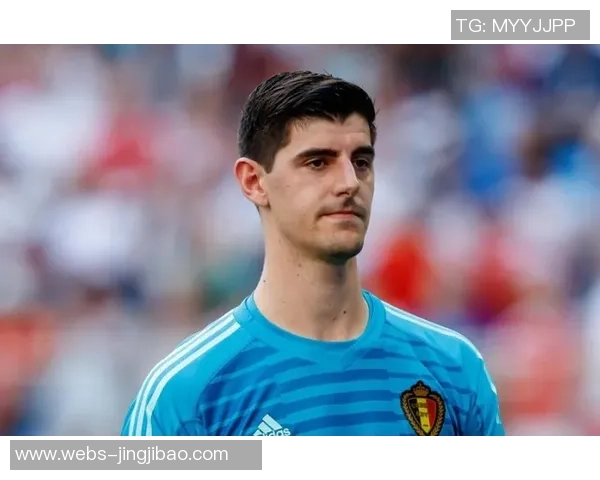 库尔图瓦：守护球门的铁血战士与足球世界的传奇故事